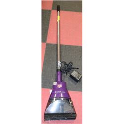 DIRT DEVIL BROOM VAC