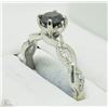 Image 3 : #26-14KT WHITE GOLD BLACK & WHITE DIAMOND RING