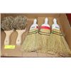 Image 1 : FLAT OF HAND BROOMS & SCRUBBERS