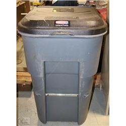 RUBBERMAID COMMERCIAL GARBAGE CAN ON WHEELS
