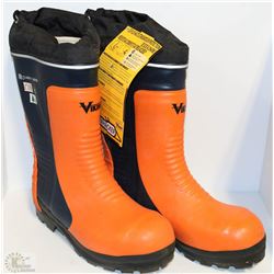 PAIR OF VIKING CSA APPROVED CEMENT RESISTENT WORK