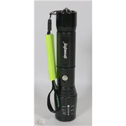 5000 LUMEN TACTICAL FLASHLIGHT WITH ZOOM &