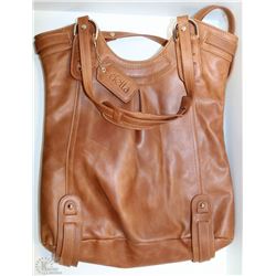 NEW DELLA  LEATHER KAITLYN TOTE CINNAMON COLOR