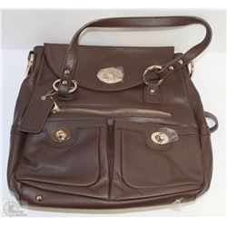 NEW DELLA LEATHER JODI PURSE CHESTNUT COLOR