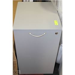 2 DRAWER FILING CABINET WITH KEYS MISSING 1 HANDLE