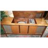 Image 1 : ELECTROHOME CONSOLE RADIO/RECORD PLAYER