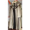 Image 1 : MINK FUR COAT SIZE MEDIUM 8-10 BLK/WHT  3/4 L
