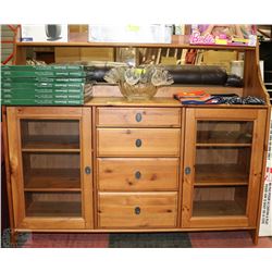 WOOD HUTCH WITH 4 DRAWERS AND 2 CUPBOARDS