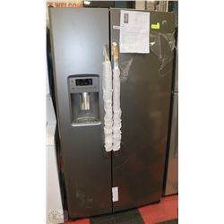 25.4 CU.FT SIDE BY SIDE REFRIDGERATOR W/ DISPENSER