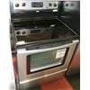 Image 1 : 5 BURNER WHIRLPOOL 30" STOVE WITH STEAM/SELF CLEAN