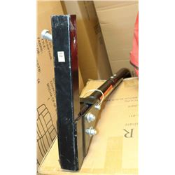 HITCH MOUNT TRIPLE BIKE RACK