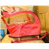 Image 1 : PELICAN ENCLOSED CHILDS/ANIMAL SLEIGH
