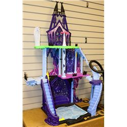 MONSTER HIGH ASSEMBLED CASTLE