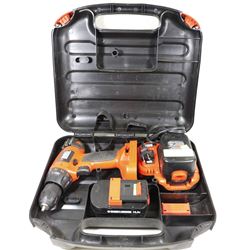 BLACK AND DECKER 14 VOLT CORDLESS DRILL KIT NEW