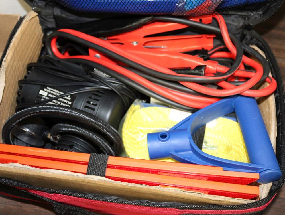 SAFTOGO ROADSIDE EMERGENCY KIT INCL COMPRESSOR