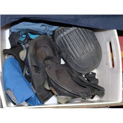 BOX WITH KNEE PADS, WORK LIGHTS AND BALACLAVAS