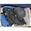 Image 1 : BOX WITH KNEE PADS, WORK LIGHTS AND BALACLAVAS
