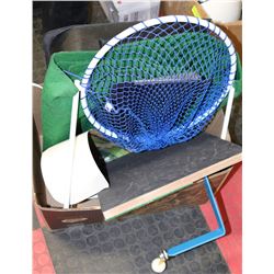 BOX WITH GOLFING! INCL CHIPPING NET AND GOLF BALL