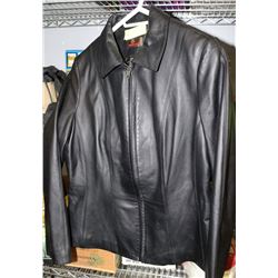 DANIER LADIES LEATHER JACKET SIZE M