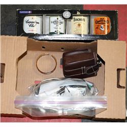 FLAT WITH "WHISKEY" GLASSES AND FLASK WITH PLAYING