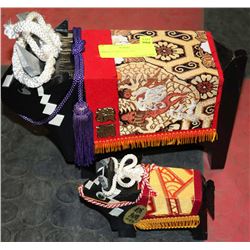 2 PIECE WOOD BULL SET