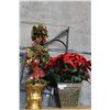 Image 1 : CHRISTMAS FLORAL TREE AND POINSETTA