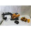 Image 1 : EXCAVATOR AND REMOTE CONTROL BULL DOZER