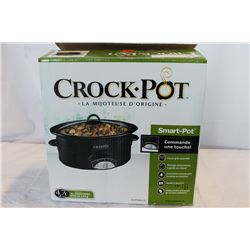 CROCK POT SLOW COOKER