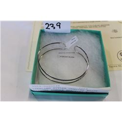 STERLING SIVLER GENUINE WHITE SAPHIRE BANGLE BRACELET WITH