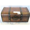 Image 1 : DECORATIVE WINE BOX