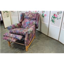 MODERN WING BACK RECLINER