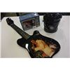 Image 1 : COLLECTIBLE ELVIS LUNCHBOXES AND GUITAR CLOCK