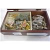 Image 1 : JEWELLRY BOX WITH CONTENTS