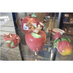 APPLE' MOTIF CONDIMENT SET