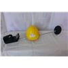 Image 1 : METAL DETECTOR AND HARD HAT