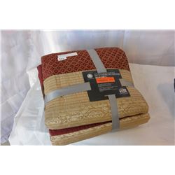 NEW KING QUILT SET