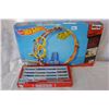 Image 1 : HOTWHEELS TRACK AND DIECAST CARS