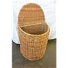 Image 1 : WICKER LAUNDRY HAMPER
