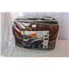 Image 1 : 8 PIECE QUEEN SIZE BED IN BAG