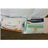 Image 1 : TWO QUEEN SIZE PILLOWS