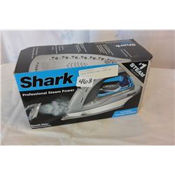 SHARK PROFESSIONAL STEAM VAC