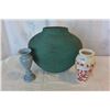 Image 1 : THREE POTTERY VASES