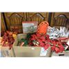 Image 1 : LOT OF CHRISTMAS DECOR AND GARLAND
