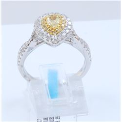 18K WHITYE AND YELLOW GOLD DIAMOND RING:4.96 GRAMS/DIAMOND:0.84ct