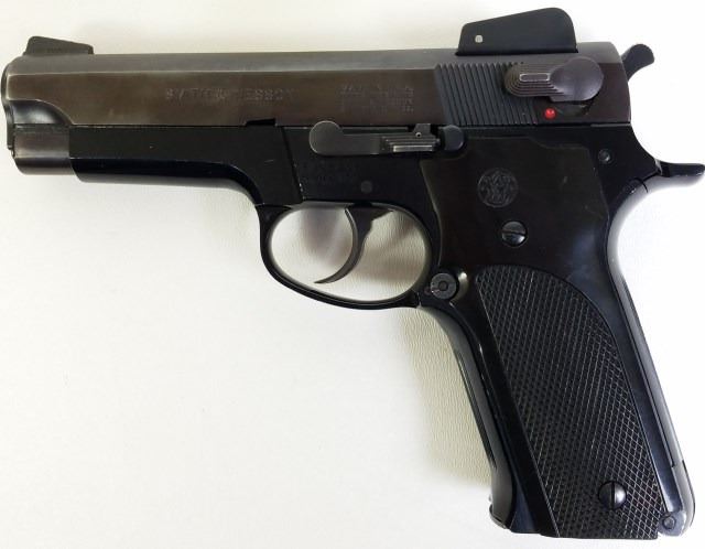 S&W Model 459 9mm SN TAY682 semi auto pistol