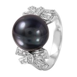 14KT White Gold Pearl and Diamond Ring -# 1257