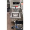 Image 1 : Advanced Tabco (model 7-PS-56-1X) Hand Sink - Stainless Steel w/Side Splash