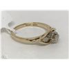 Image 2 : #33-14K GOLD DIAMOND RING