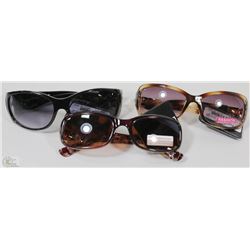 BAG OF 3 WOMENS FOSTER GRANTS SUNGLASSES