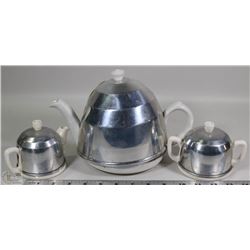 VINTAGE TEA POT SET WITH BUILT-IN FELT TEA COZY